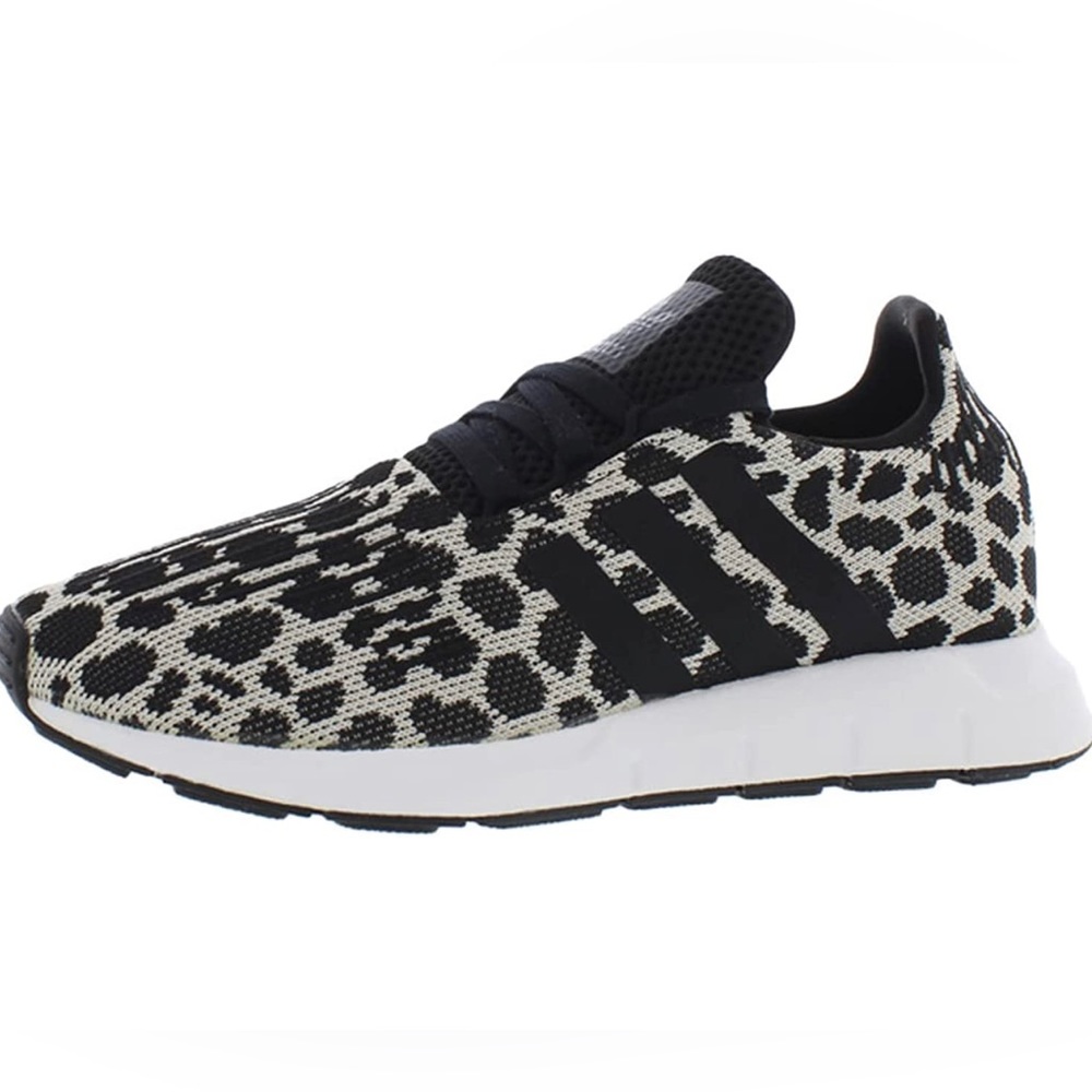 NIB Adidas Swift Run W Women’s Samoa Sneakers